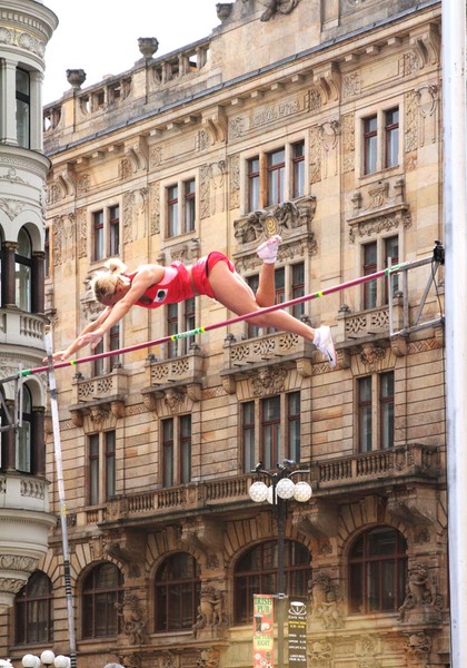 Long pole jump Prague