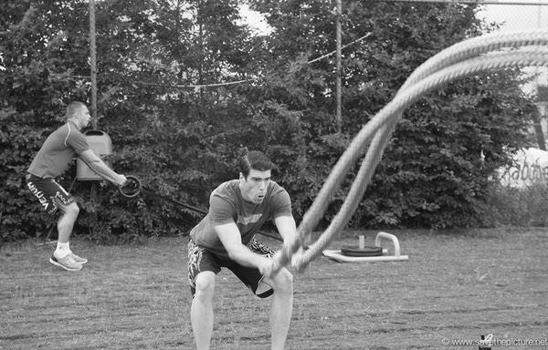 2themaxmmafitness outdoor rope swinging strength training
