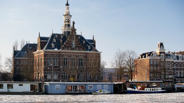 Amsterdam frozen canals, Amstelkade