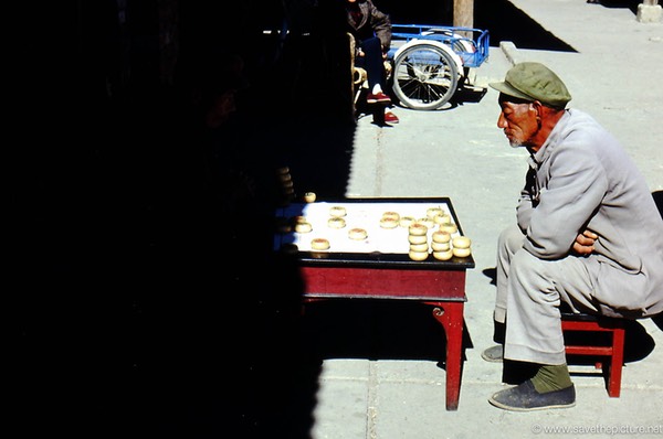Lijiang chess players