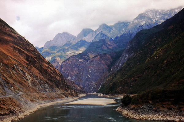 Lijiang mountain scenery