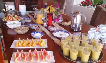 TheFeel-foodies-by-Nadja-Kotrchova,-healthy-breakfast-at-Casa-gazebo-Zenmax-retreats